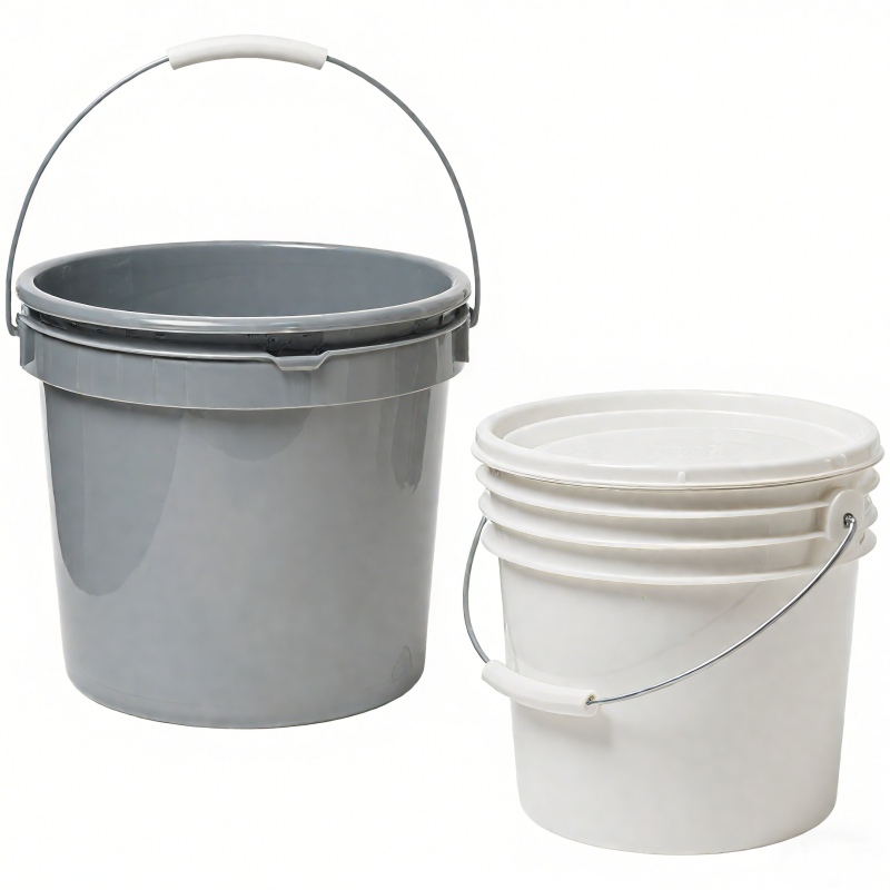 4.5 Gallon Oval Ergonomic Bucket